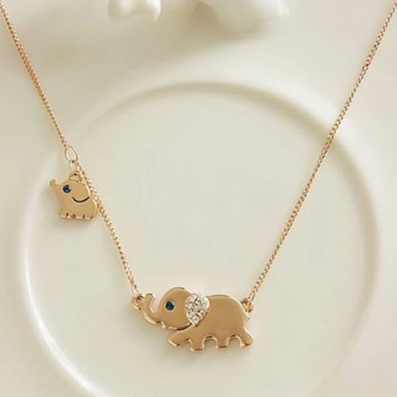 

SUKI Cute Elephant Family Walking Design Women's Fashion Charming Crystal Necklace Choker Necklaces 2 Size Elephant Necklace