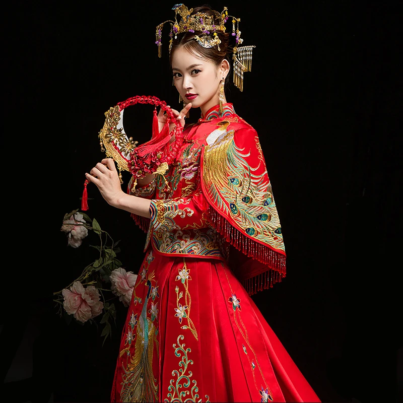 Невесты Cheongsam Винтаж китайский стиль свадебное платье ретро тост Одежда Леди Вышивка Феникс платье свадьба Ципао красная одежда