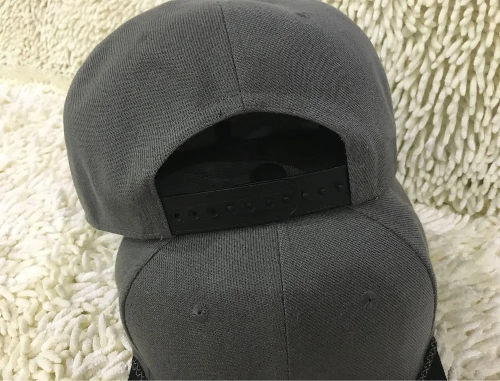 2017 Новый бренд Регулируемый бейсболка кепка хип-хоп кепка со светоотражающим кружевом, крутая Светоотражающая Кепка snapback плоская верхняя