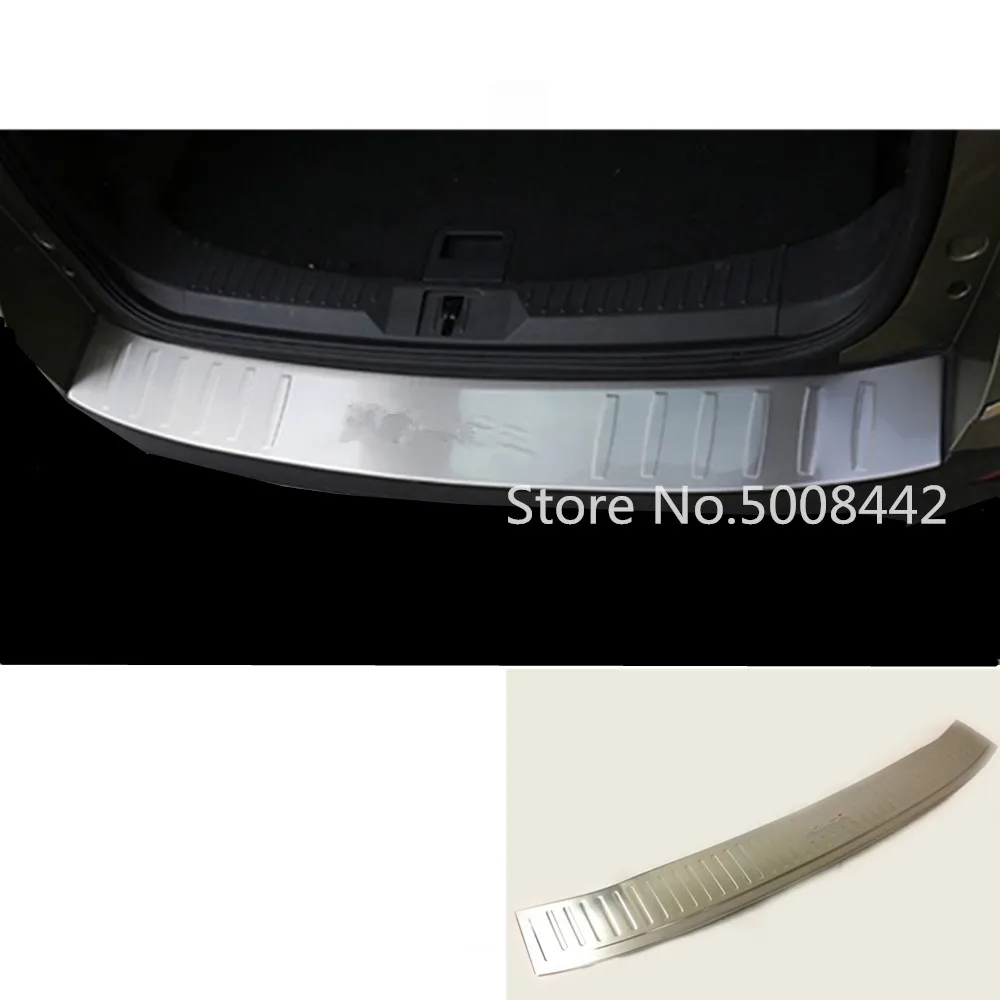 

For Ford Kuga 2017 2018 2019 2020 car styling cover rear tail outside bumper trunk threthold trim cover plate pedal 1pcs