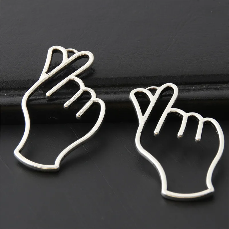 

10pcs Antique Silver Hand Heart Charms Zinc Alloy Necklace Earring Bracelet Jewelry DIY Handmade A3049