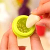Practical Kitchen Cooking Tools Garlic press Crusher Presser screw squeeze Peeler Garlic Crusher Random Color 4