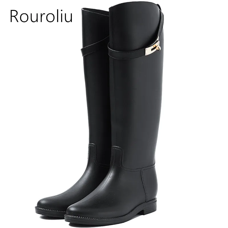 Rouroliu Women Rubber Rain Boots Motorcycle Knee high Rainboots Buckle