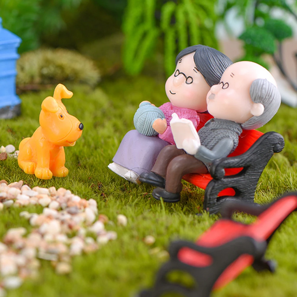 1 Set High Simulation Mini Park Bench Grandpa Grandma Model Miniature Landscape Garden Decor Ornament 1 Set High Simulation Mini Park Bench Grandpa Grandma Model Miniature Landscape Garden Decor Ornament