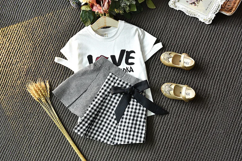 Новое летние комплекты для девочек рисунком детская одежда футболка короткая юбка Детская мода Летняя Одежда для девочек комплект