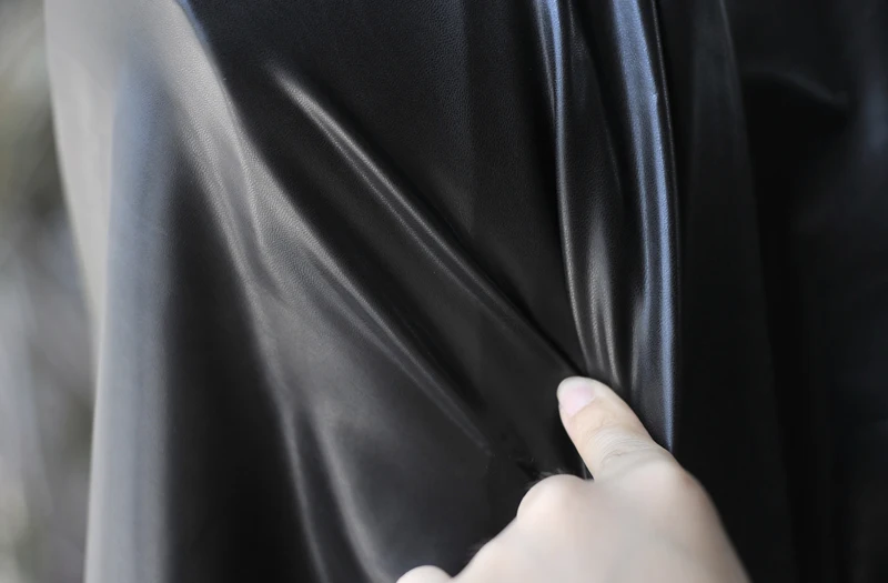 Высокая эластичность искусственная кожа материал для одежды дизайн вязать мягкая ткань из искусственной кожи черный