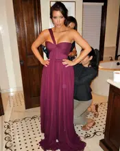 2017 Sexy Inspiriert durch Kim Kardashian Celebrity Dress Roter Teppich-kleid One Schulter Falte Lila Abendkleid Kleid