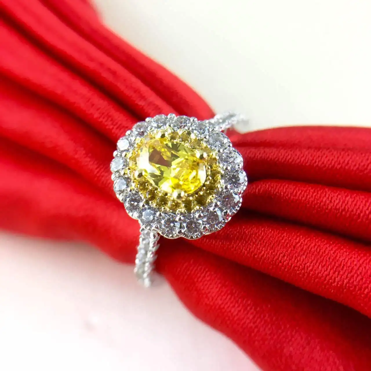 

Yellow original 0.8ct artificial diamant silver wedding customize wedding S925 ring bands (JSA)