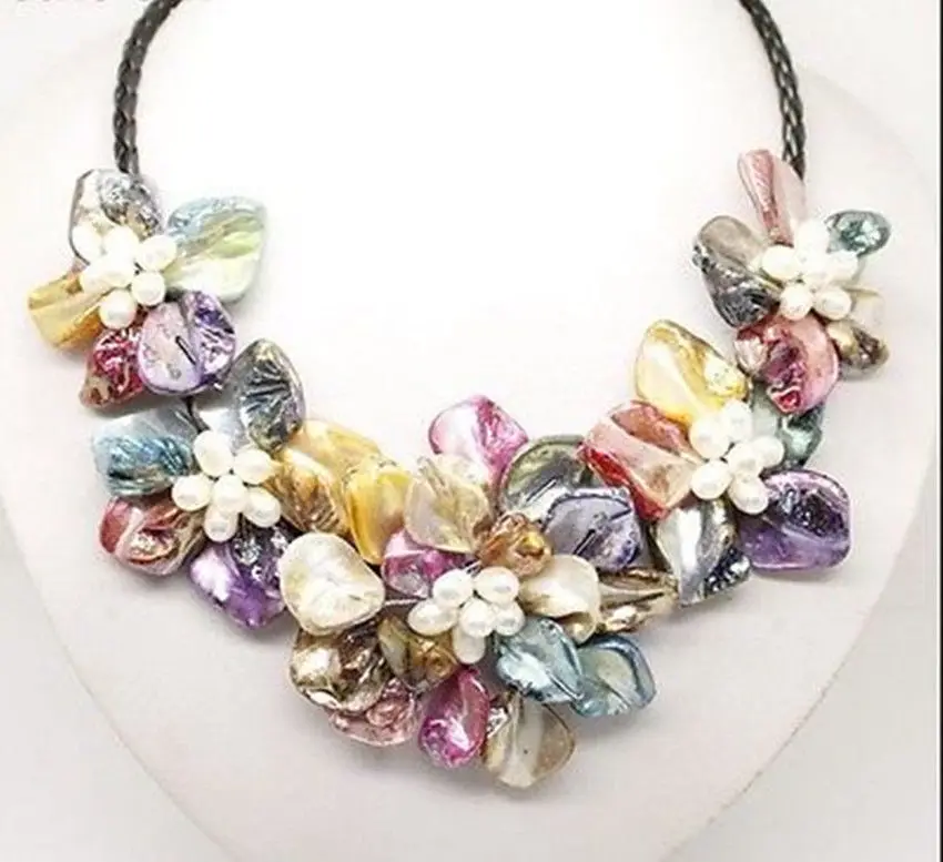 

shipping>>>>18'' Gorgeous Multicolor baroque shell pearl Five flowers bloom Bib necklace