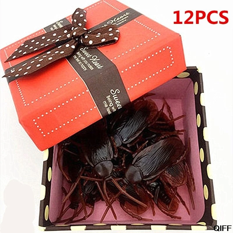 

Drop Ship&Wholesale 12Pcs Lifelike Cockroaches Toy Halloween Gadget Gags Practical Jokes Toys Plastic Bugs May06