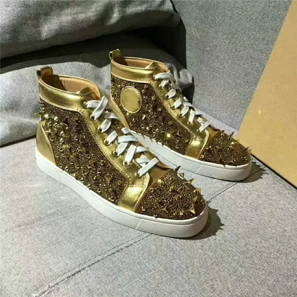 Mens Casual Shoes Hot Sale Brand Super Rivets Studs High Top Sneakers Fashion Rhinestones Luxury Trainers Casual Shoes Runway - Цвет: as picture