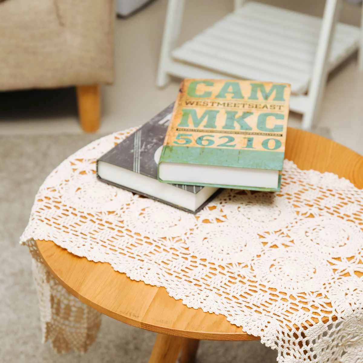 

Designer 100% Handmade Crochet Tablecloth,Elegant European Rustic Floral Table Decoration,Cotton Linen Hollow Out Table Cloth