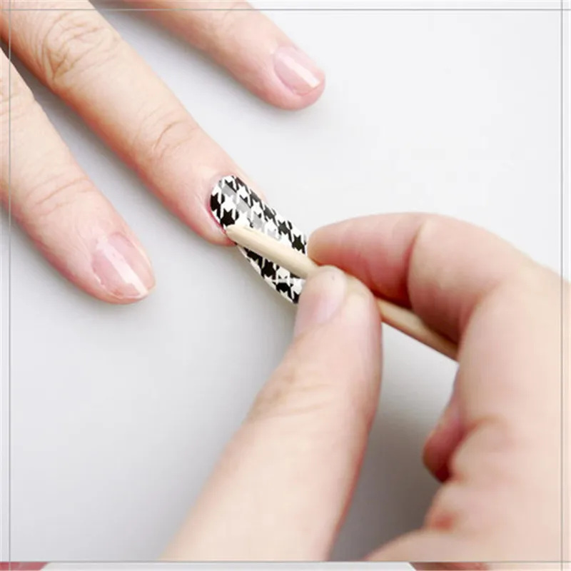 

WUF 50 Pcs Nail Art Design Orange Wood Stick Cuticle Pusher Remover Nails Care