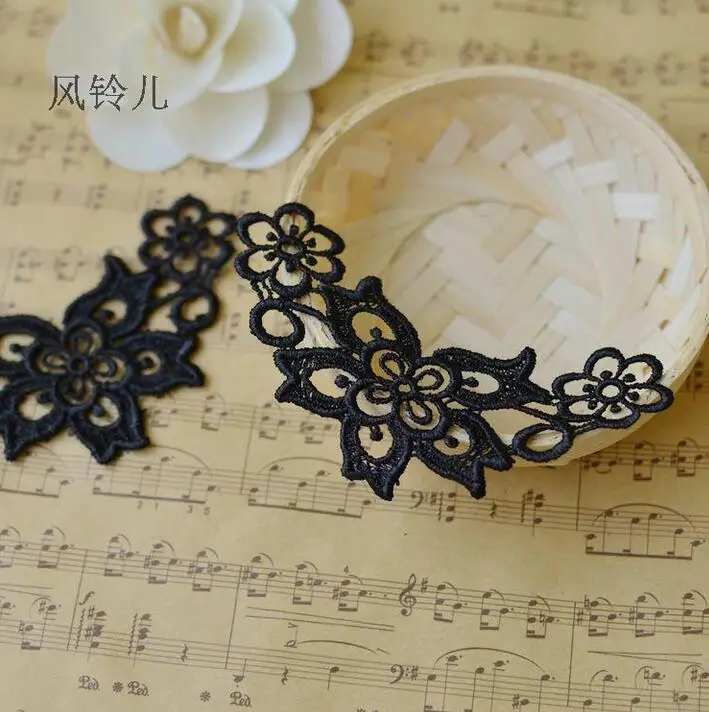 

2016 Hot Sale 5 PCS 11.5*6cm Fashion Home Furnishing Accessories Mini Black Lace Applique As Collar Dress Edge for Children