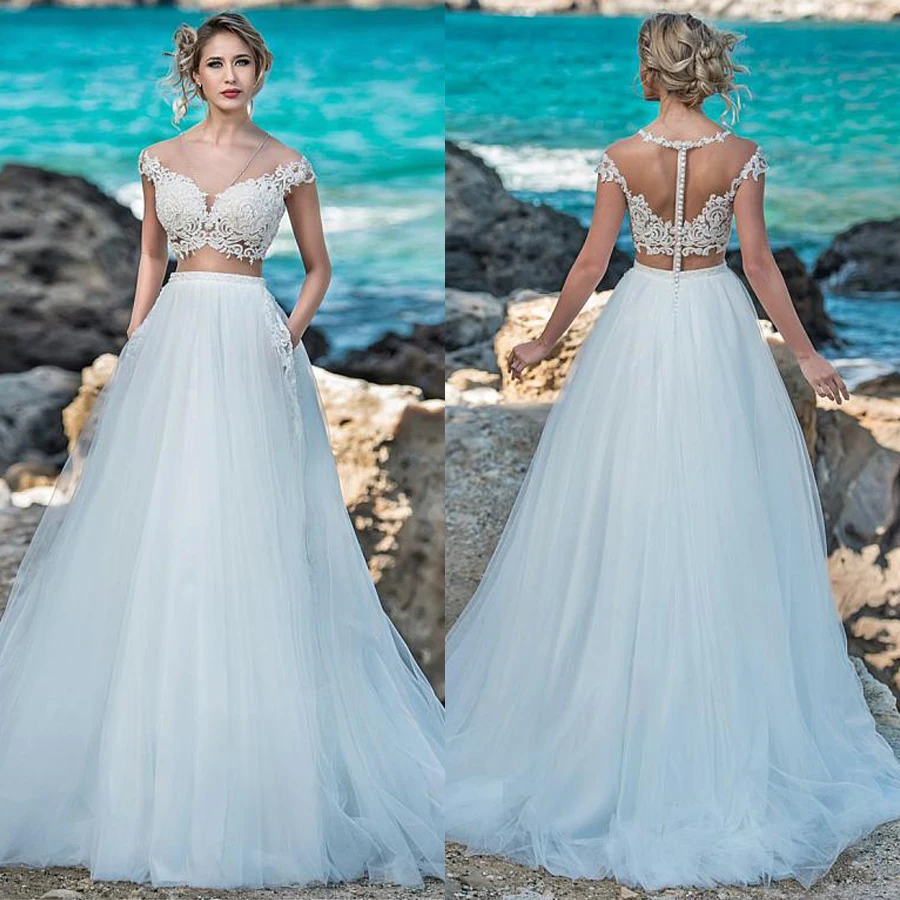 

Fascinating V-neck Neckline See-through Bodice A-Line Wedding Dress With Pocket Lace Appliques Bridal Dress