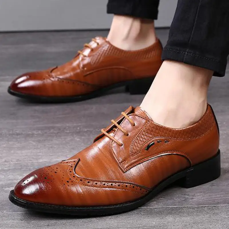 

37~48 Plus Size Men Fashion Brogues Shoes Italian Designer Lace Up Derby Shoes Men Pointed Toe Dress Weddings Suit Leather Shoe