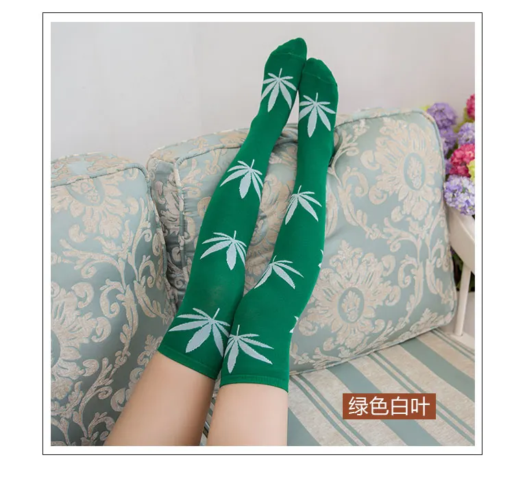 Высокие носки с марихуаной cnurca что это