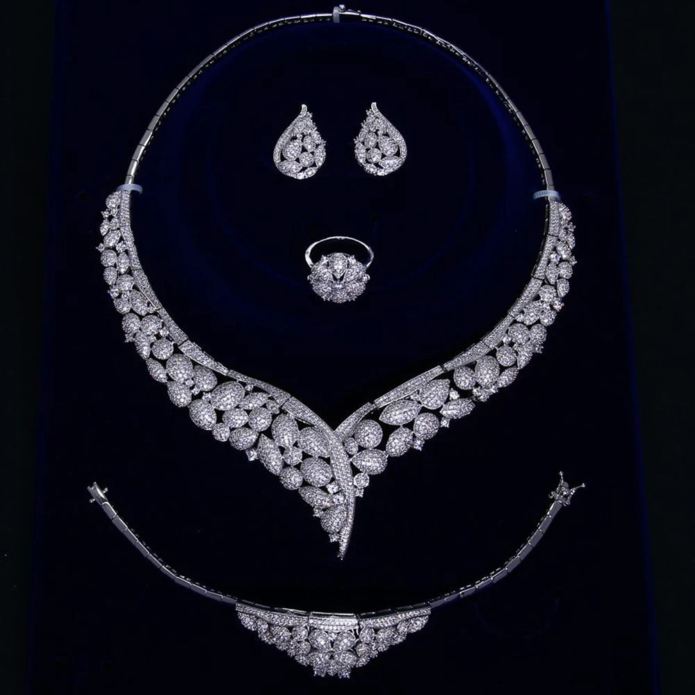 Luxury big 4pcs jewelry set for party Necklace+Earrings+Bracelet+Ring crystal White/ Gold-color Large expensive jewelry sets Luxury big 4pcs jewelry set for party Necklace+Earrings+Bracelet+Ring crystal White/ Gold-color Large expensive jewelry sets