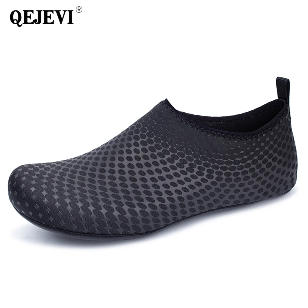 2018 QEJEVI المياه واقية على المنبع الأحذية في الهواء الطلق تنفس الشاطئ أحذية مشي النساء الغوص السباحة أحذية الرجال المياه رياضية