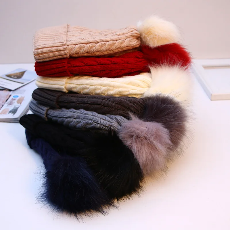 [Lakysilk] женские зимние теплые красные вязаные шапочки, одноцветные модные повседневные женские шапочки с помпоном, женская шапка для девочек, дизайн