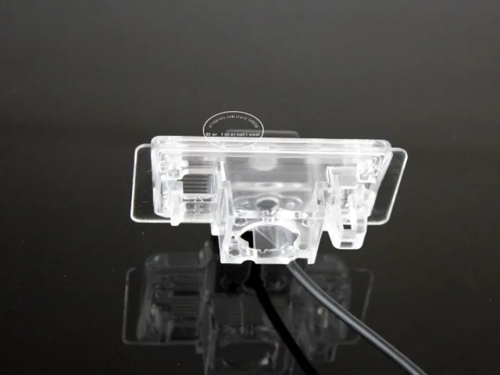 Liislee For Nissan Rogue 2008~2012 - Reverse Back Up Camera  Parking Camera  HD CCD RCA NTST PAL  License Plate Light OEM4