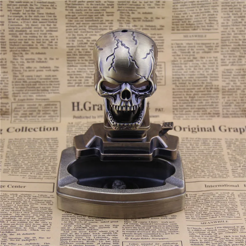 

Lighters & Smoking Accessories,Ashtrays,