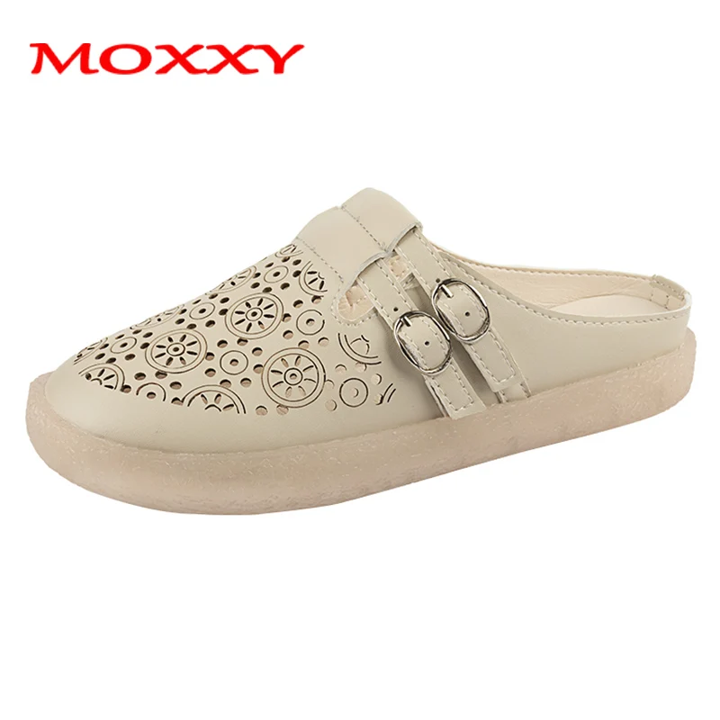 

2019 New Ladies Slip On Hollow Flat Mules Shoes Woman Fretwork Flower Retro Chinese Slippers Women Shoes Summer Jelly Sandals