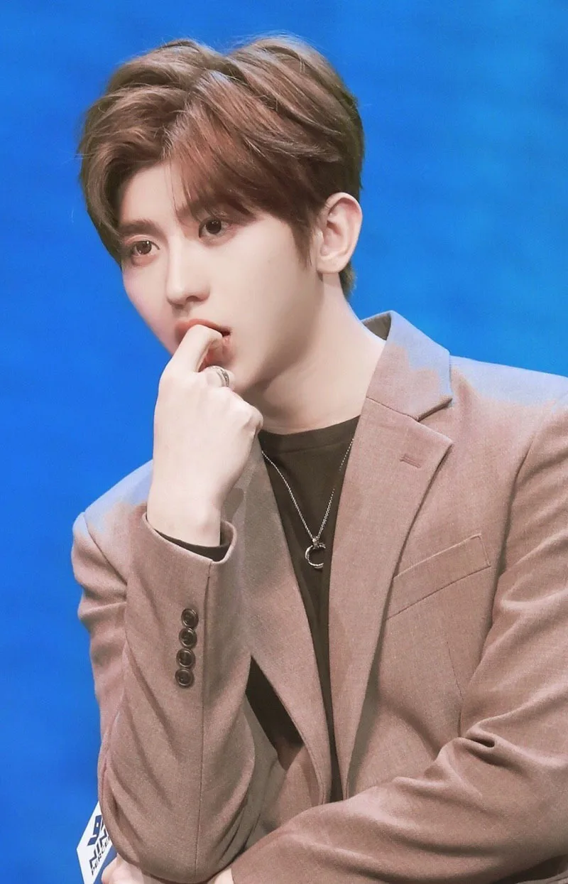 9884609153_1830314810