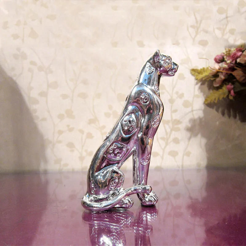

Resin Crafts Leopard Statue Home Decoration Accessories Ornaments Statue&Sculpture Window Display Art Horse Ornaments Decoration