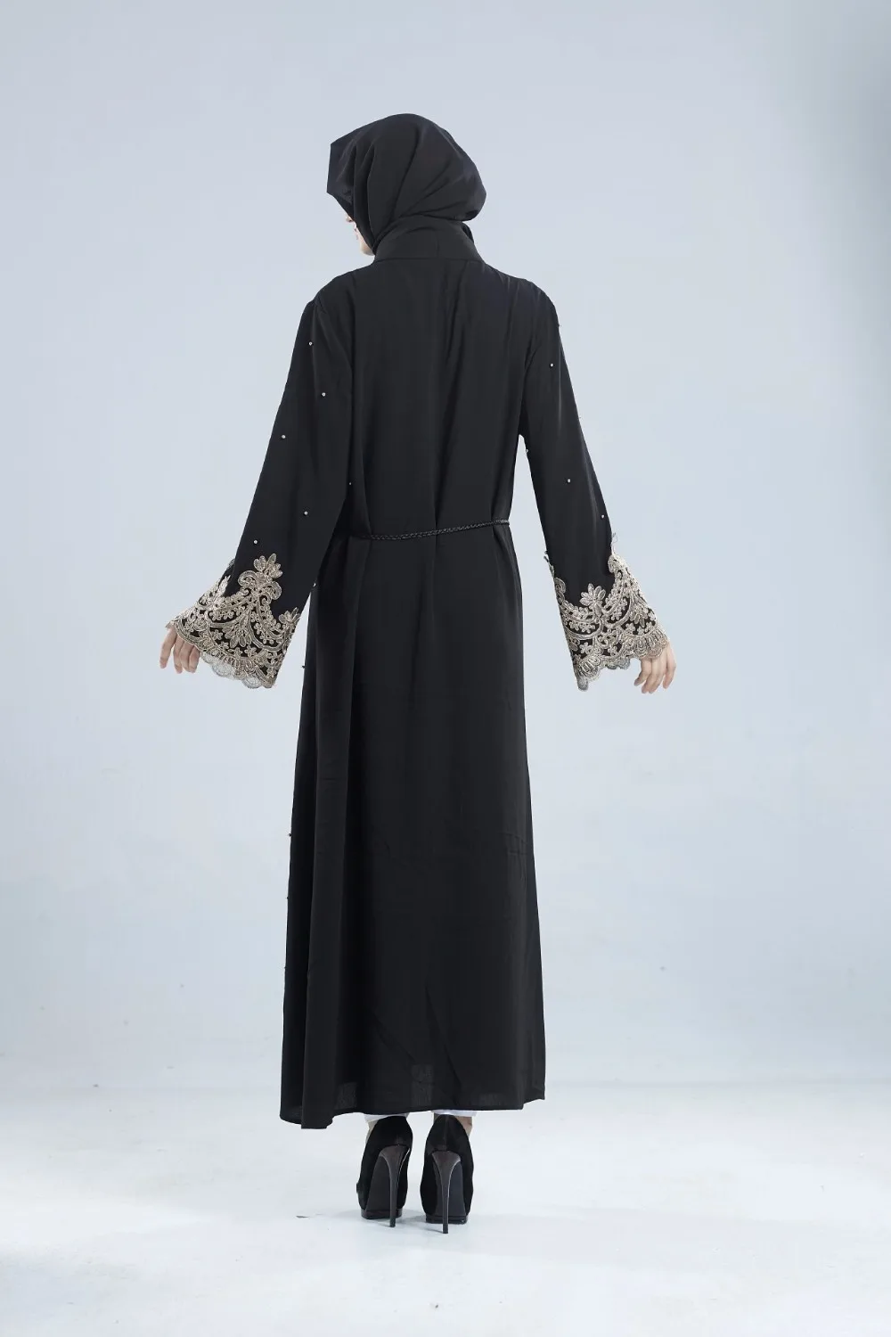 Мусульманских взрослых кружевное с вышивкой Абая арабских Мода Турции Ближний Восток бисером кардиган платья Музыкальные халат Рамадан