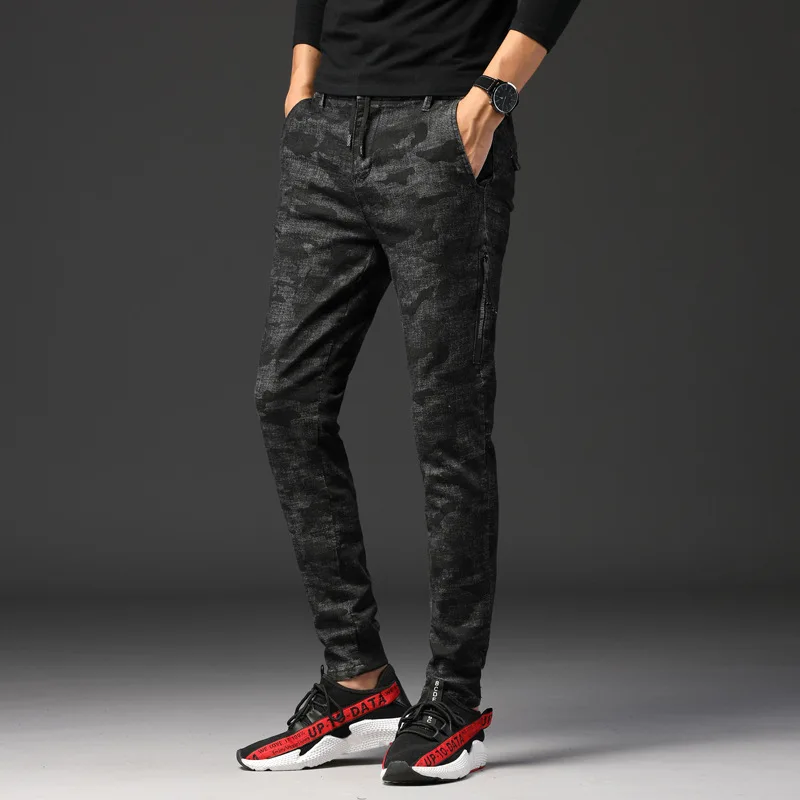 

2019 Spring, Summer and Korean version of the new tether fashion black print elastic waist jeans man MW321