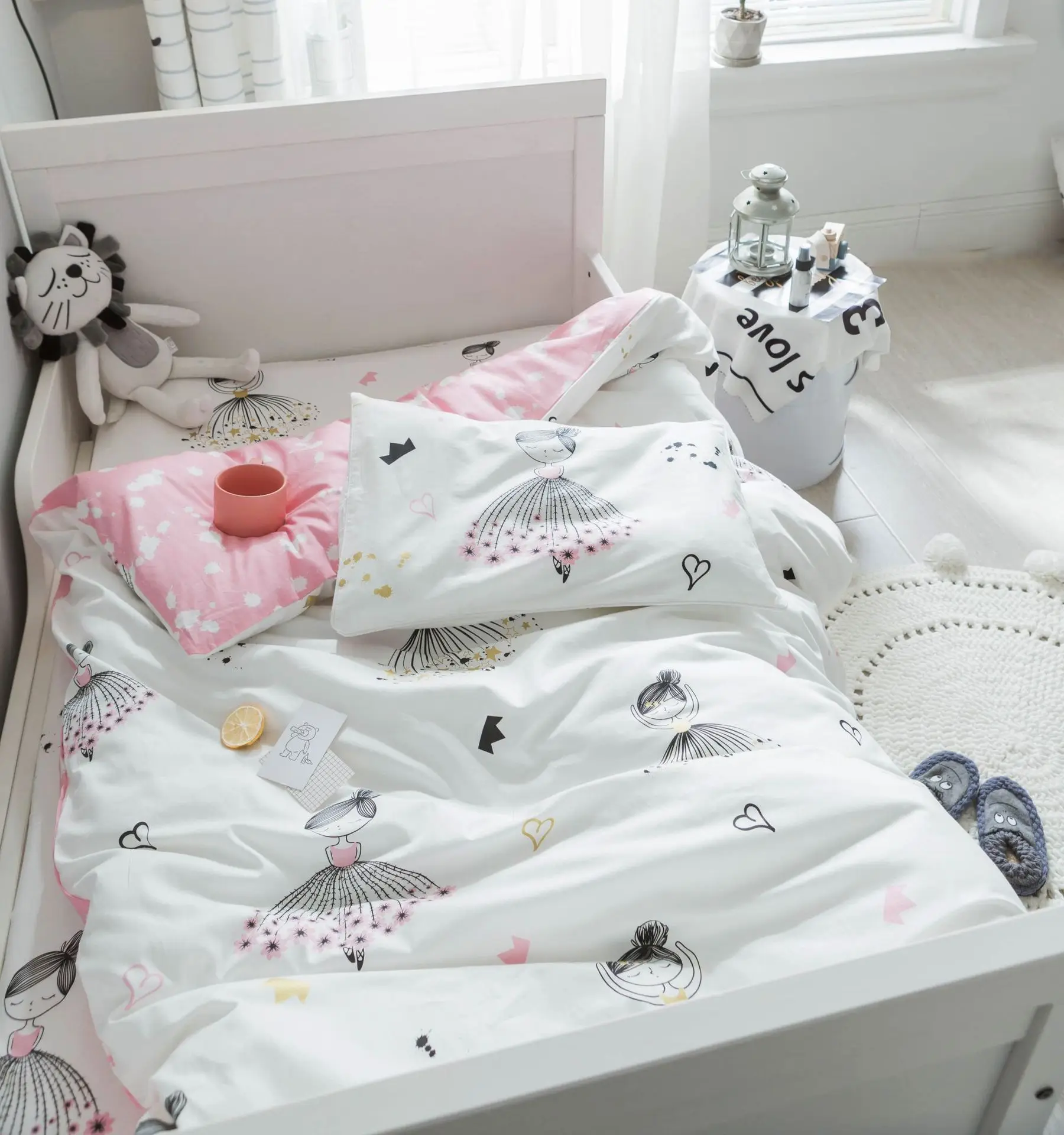 

3 pcs set 100% cotton baby Bedding set ,bed sheet duvet cover pillowcase ,Words bear pink white eyes boy and girl cute beding