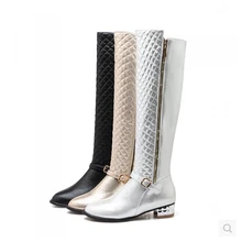 Г. Япония и Южная Корея внесли существенный вклад в развитие моды. Благодаря им появились грубые рыцарские сапоги