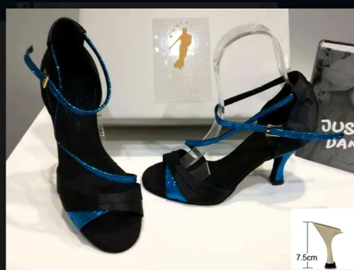 ; Новинка; черные женские туфли из сатина и синими блестками бальные для Латинской сальсы Танго Обувь для танцев на высоком каблуке бачаты Обувь для танцев - Цвет: 7cm flare heel