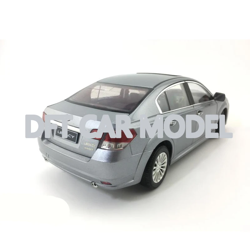 Масштаб 1:18 игрушечные автомобили из сплава модель автомобиля Legacy детские