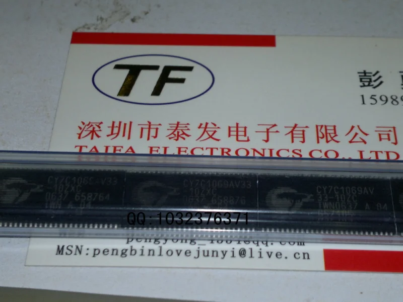 

Free shipping.Special import CY7C1069AV33-10 ZXC TSOP54 new original IC spot can play