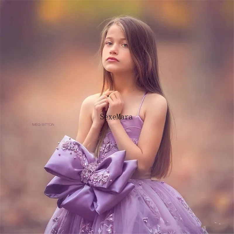 

Luxury Flower Girls Dresses with 3D Floral Applique Spaghetti Detachable Bow for Birthday Wedding Fashion Fluffylx