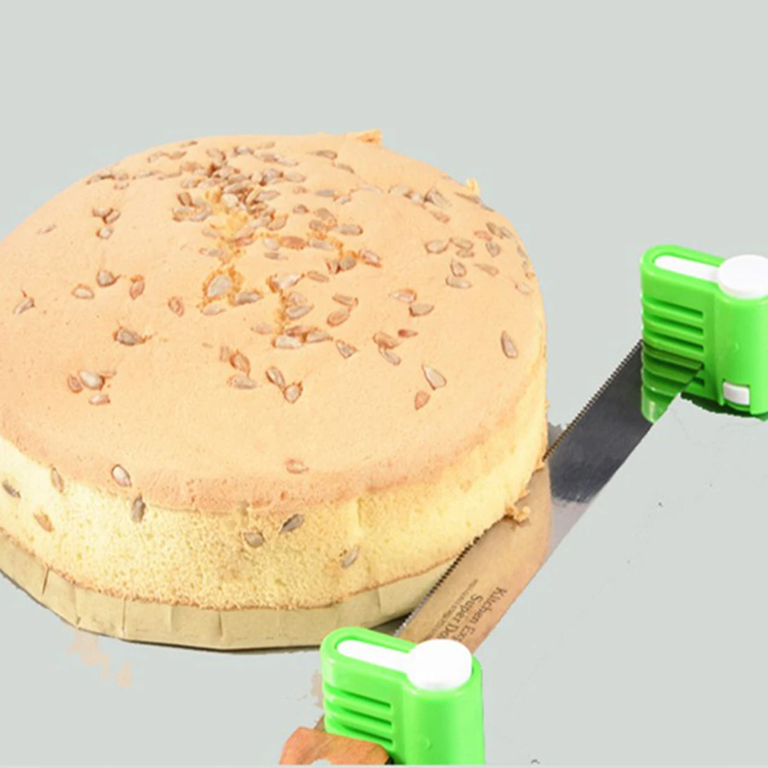 

2Pcs 5Layers Bread Slicer Food-Grade Plastic Cake Bread Cutter Cutting Bread Knife Splitter Toast Slicer Kichen Baking