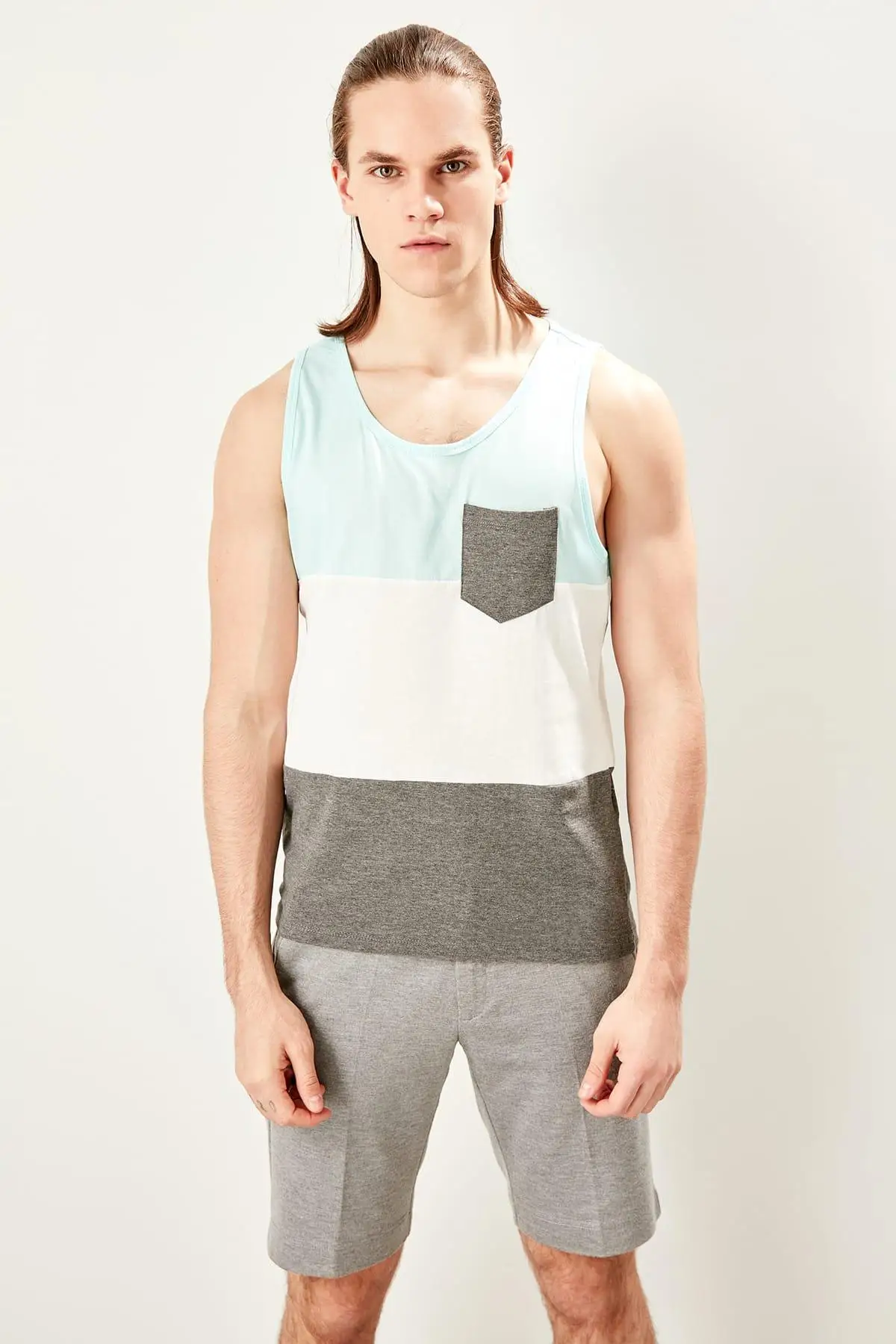 

Trendyol Anthracite Men Panelled Front Pockets Athlete TMNSS19SQ0046
