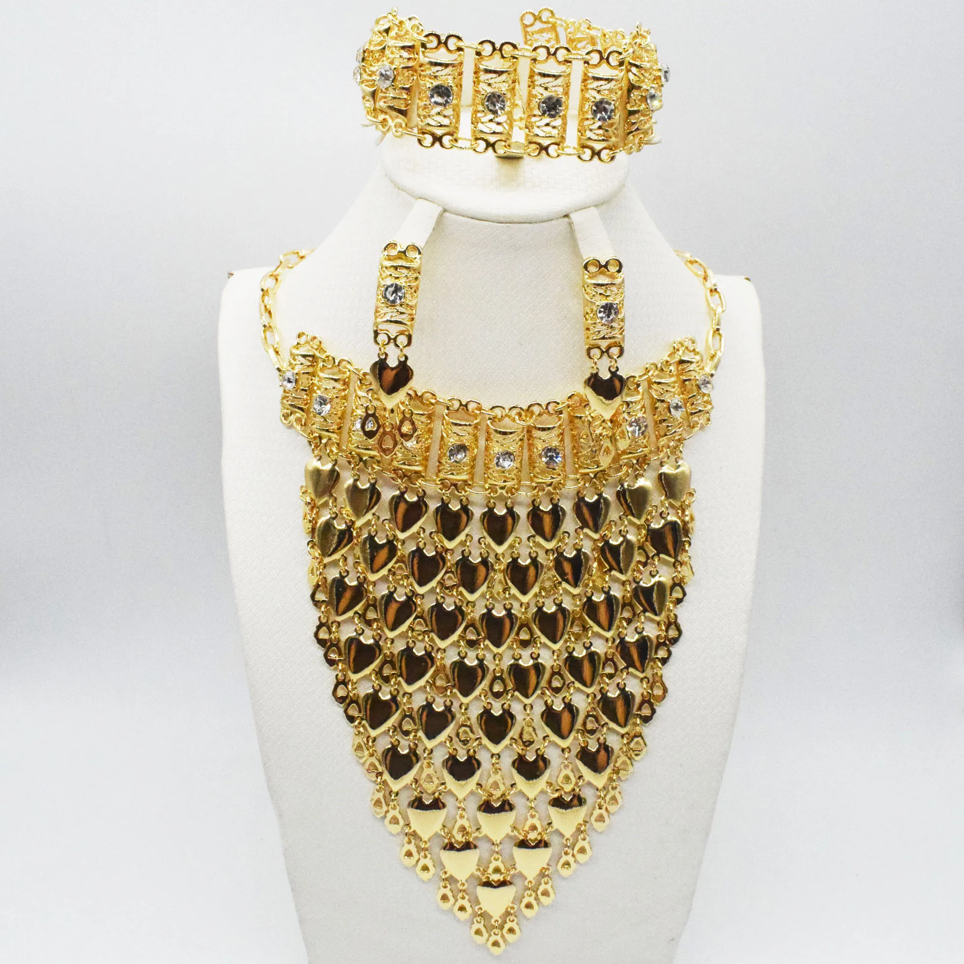 

2019 Bridal Gift Nigerian Wedding African Beads Jewelry Set Brand Woman Fashion Dubai Gold Color Jewelry Set Wholesale Design