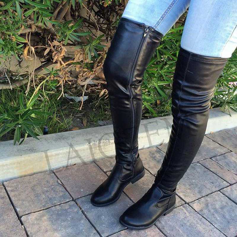 Ceny LAIGZEM Trendy Over Knee kobiety buty zakolanówki boczne Zip grube niskie obcasy Faux skórzane buty Botines Mujer duży rozmiar 34 52
