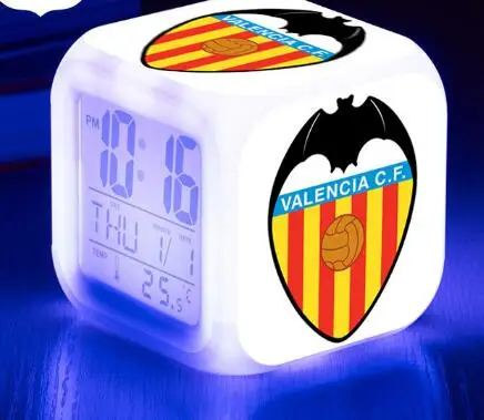 Deportivo Alaves, S.A.D. Светодиодный Будильник La Liga футбольная команда цифровые часы 7 цветов флэш настольные часы USB Кабель Рождественская игрушка подарок