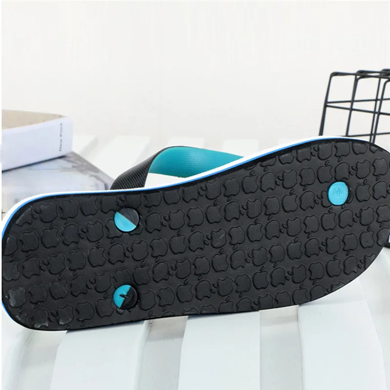 2019  Men letters Beach Shoes Flip Flops Flat Slides Flip Flops Slippers Home Sandals terlik Mans footwear 40JA2918