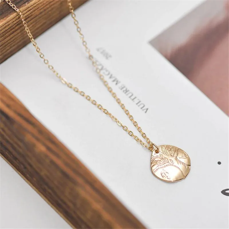 

Simple Style Gold Life Tree Pendant Chic Choker Necklaces For Women Short Chain Clavicle Charm Necklace Party Jewelry Hot