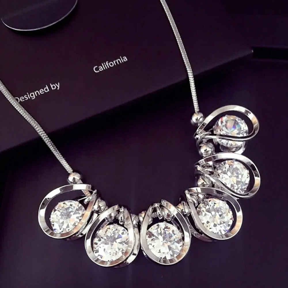 Crystal Pendant Necklace Water Drop Shape Pendant Choker Luxury Party