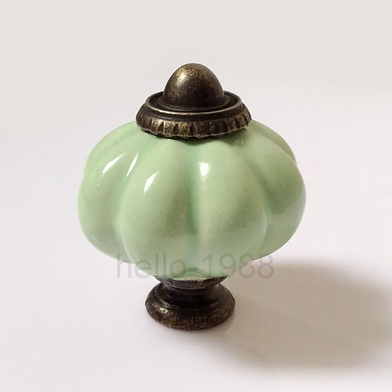 Light green.jpg