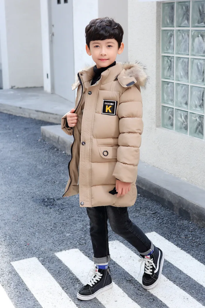 Коллекция года, детская одежда зимнее пальто для мальчиков Длинная утепленная хлопковая куртка для детей возрастом от 4 до 15 лет Высококачественная хлопковая стеганая одежда