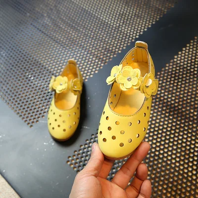 Детские сандалии Баотоу; цветы из дышащего материала для девочек сандалии детские Студенческие сандалии на нескользящей мягкой подошве летние туфли в стиле «Принцесса» - Цвет: Цвет: желтый