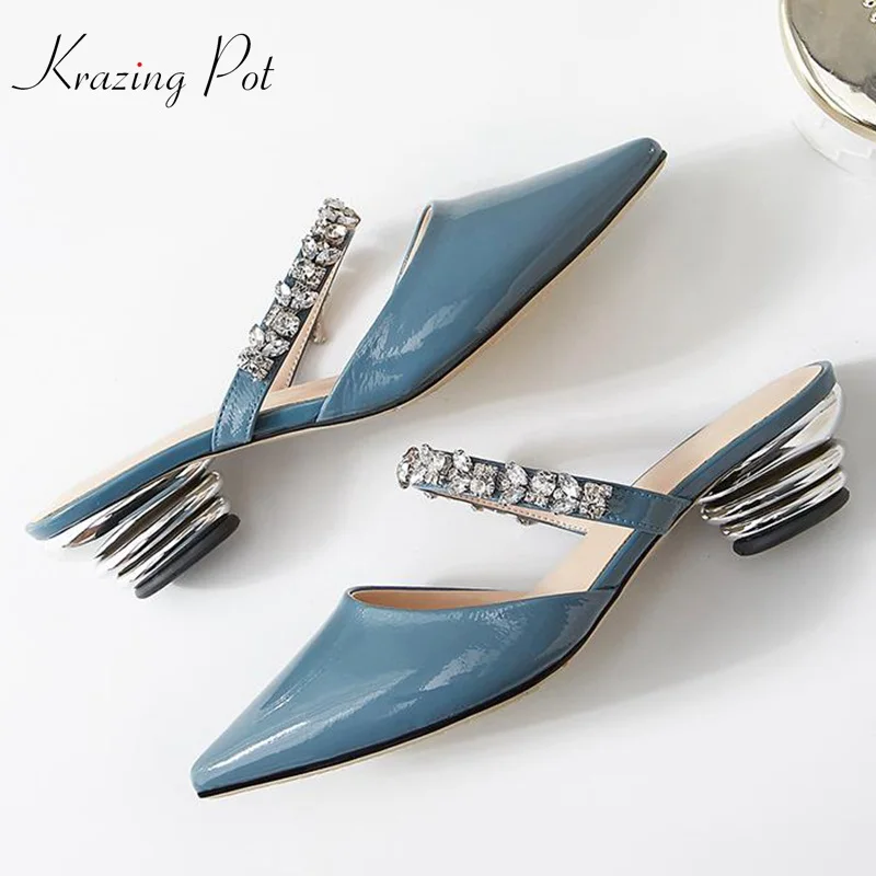 

Krazing pot new natural patent cow leather strange style med heels summer women diamond decoration sandals pointed toe mules L36