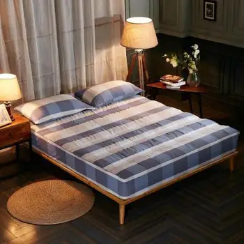 

European Style Thick Quilted Non-slip Mattress Cover Comfortable Soft Solid Color Bed Cover Simple Plaid Powder Blue Bed Cover